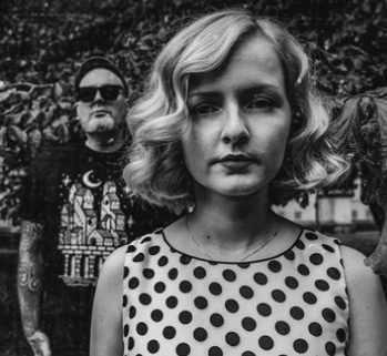 We hear a new release from the wonderful Wuzy Bambussy and their new Pop / Jazz release – January Blue