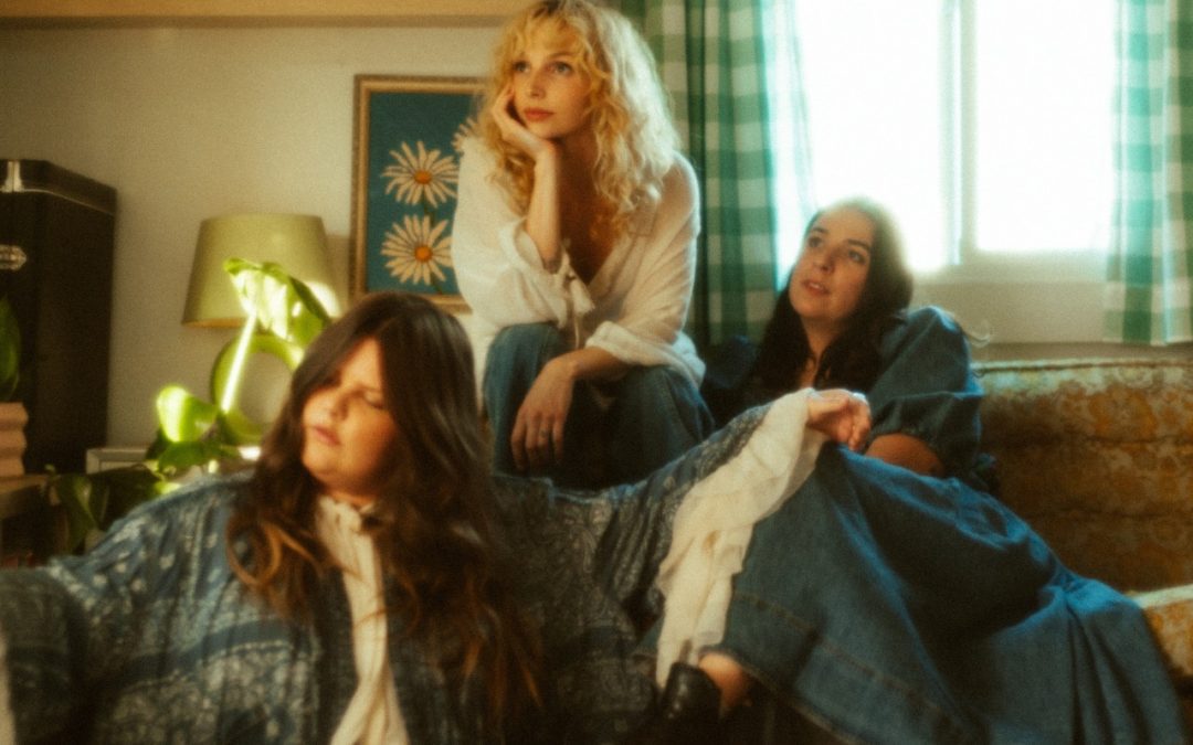 Tin Angel – Couch Song ( Acoustic / Folk )