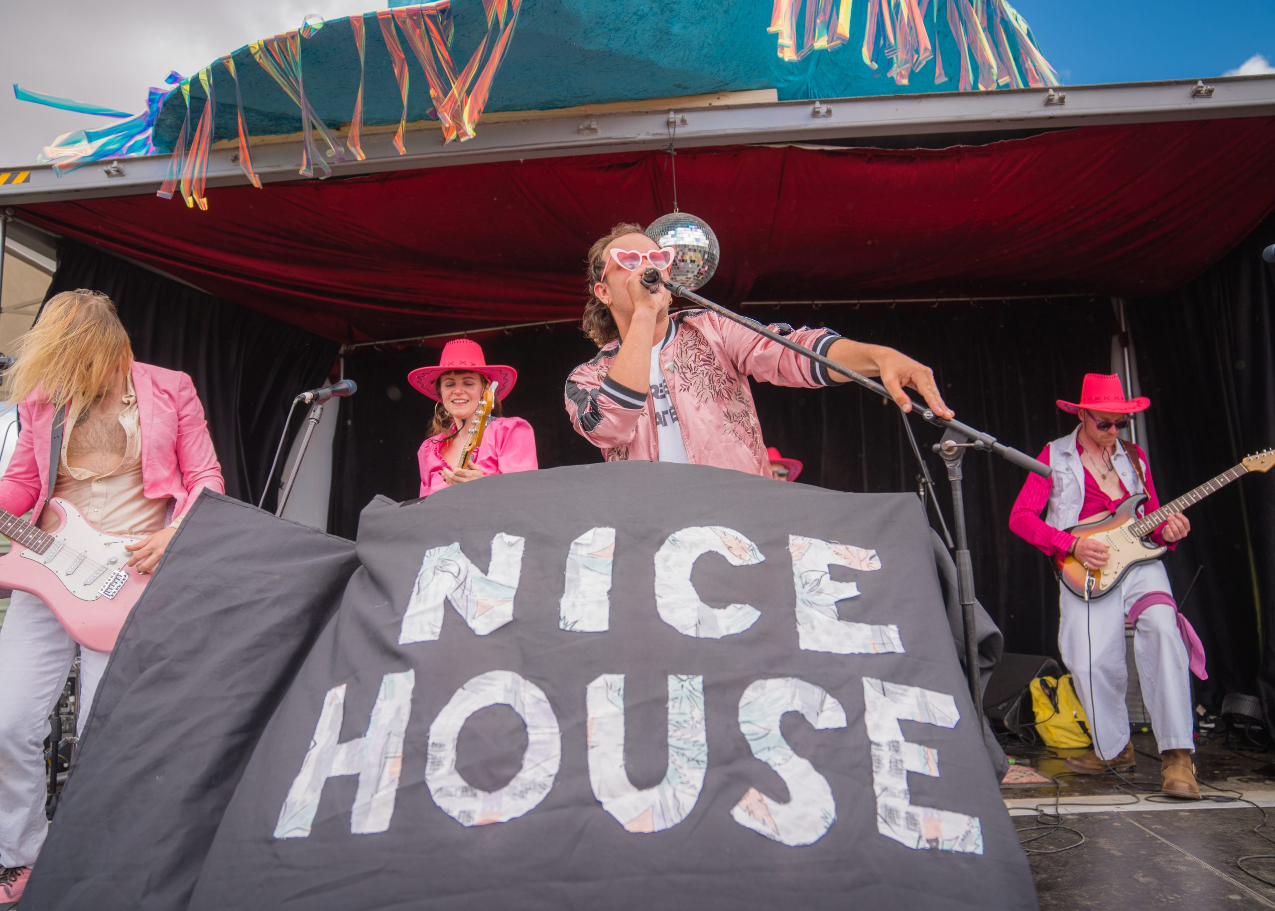 Nice House - Perfect Design image