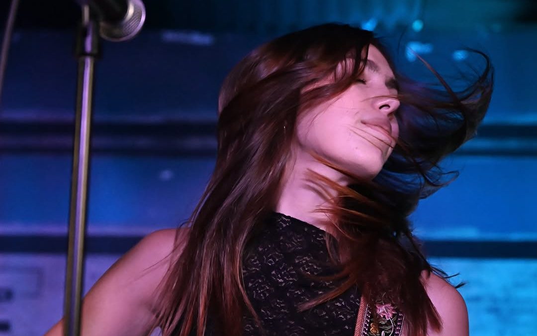 Chloe Carbone – Another One ( Rock / Acoustic ) Review